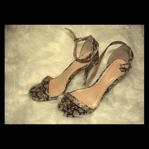 Anne Michelle / Snake Leather